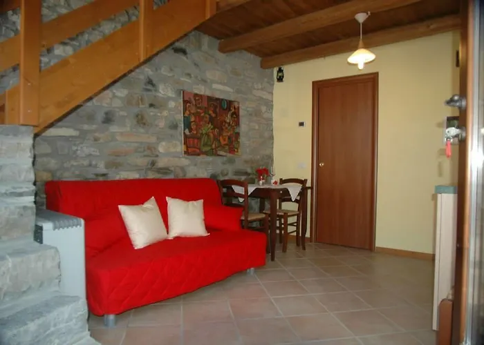 Diffuso Casa Delle Favole 아파트호텔 Ferriere